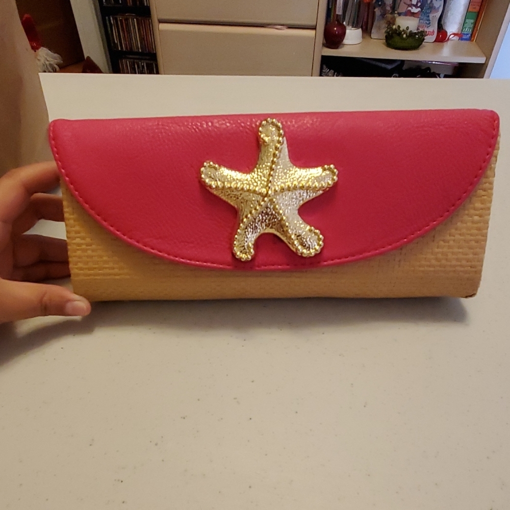 Mud Pie Natural paper straw clutch